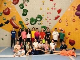 Der Mann mit dem weißen Hemd links hinten hat nichts mit unserer Cloppenburger Reisegruppe zu tun.